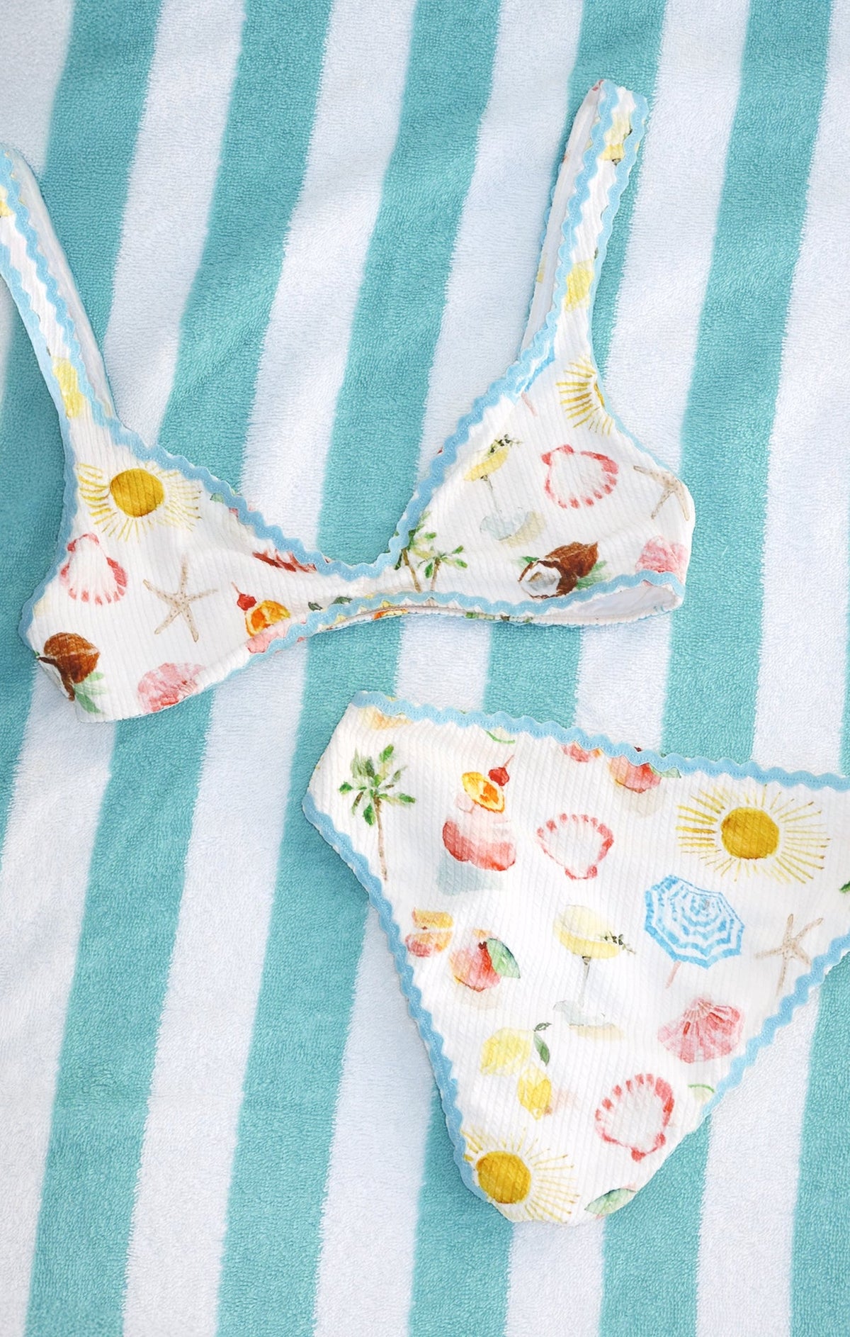 Maritime Top ~ Seaside Treasures Scallop