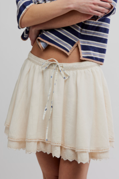 Lady Tulip Mini Skirt