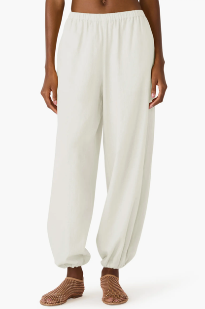 Divinia Pant