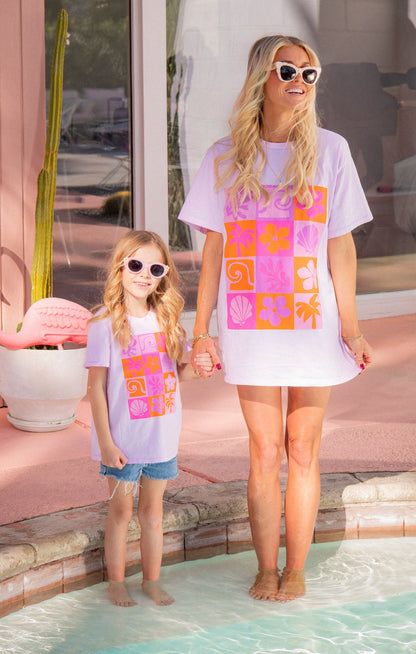 Little Travis Tee ~ Pink Daisy Graphic