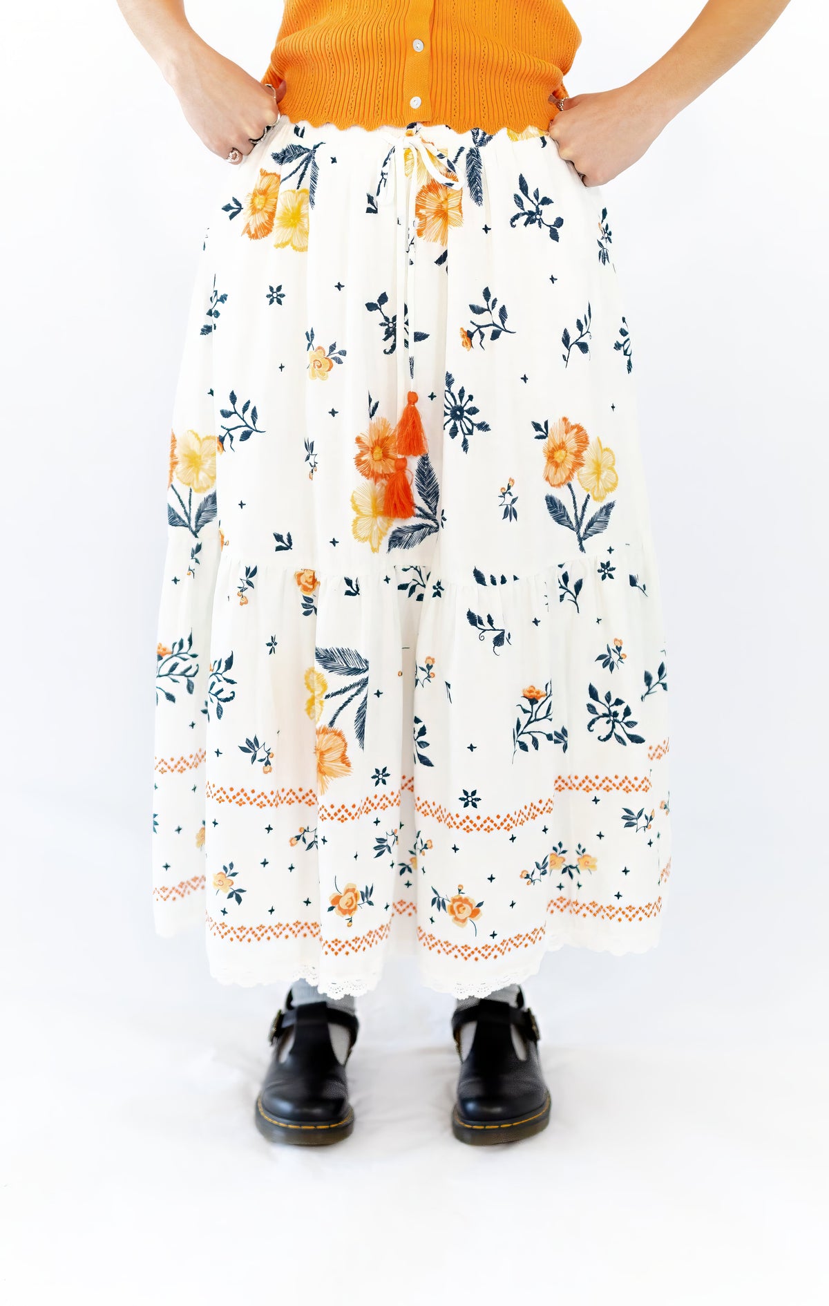 Vivi Floral Tiered Midi Skirt  ⤫ Restocked