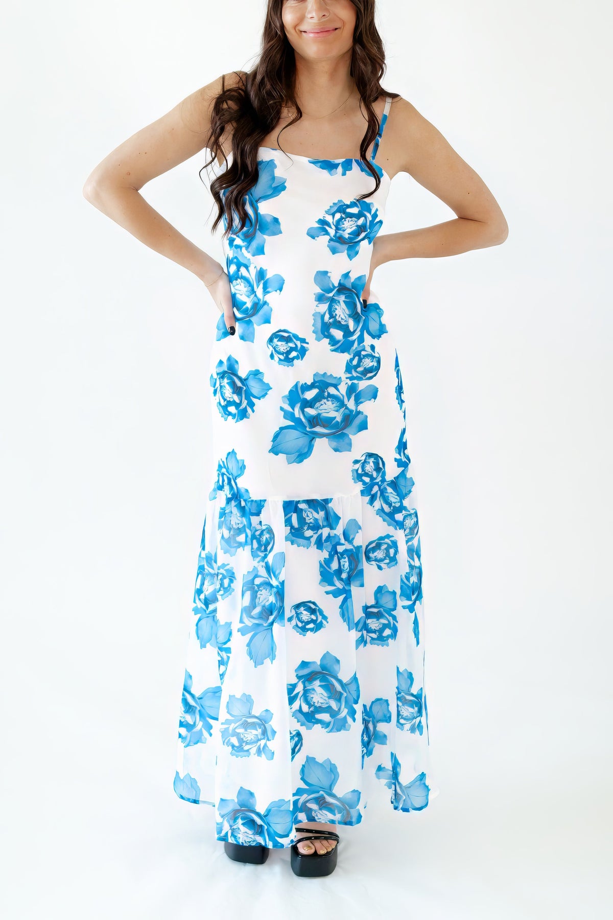 Wylie Floral Drop Hem Maxi Dress・Blue