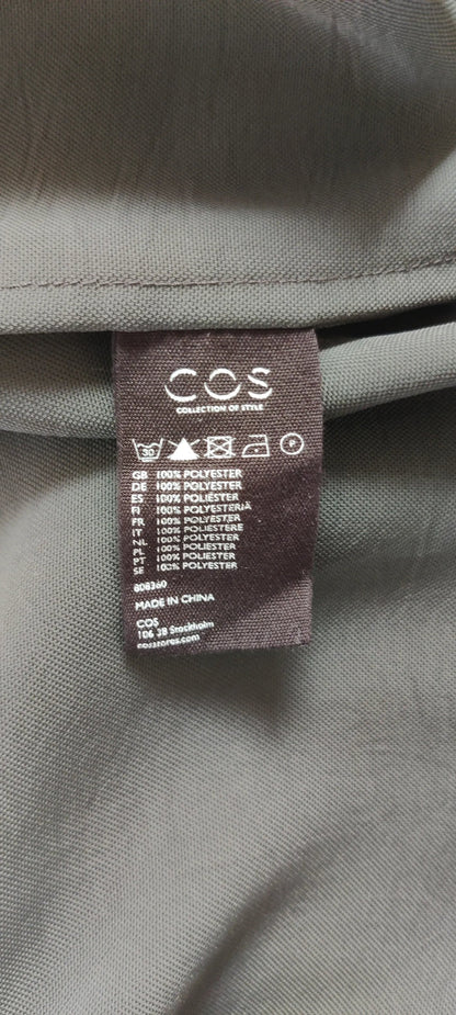 Cos-klänning