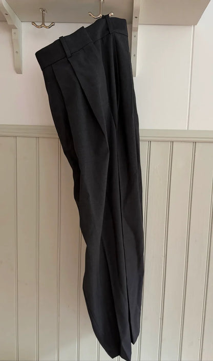 Cos-ullkostymbyxor NWT