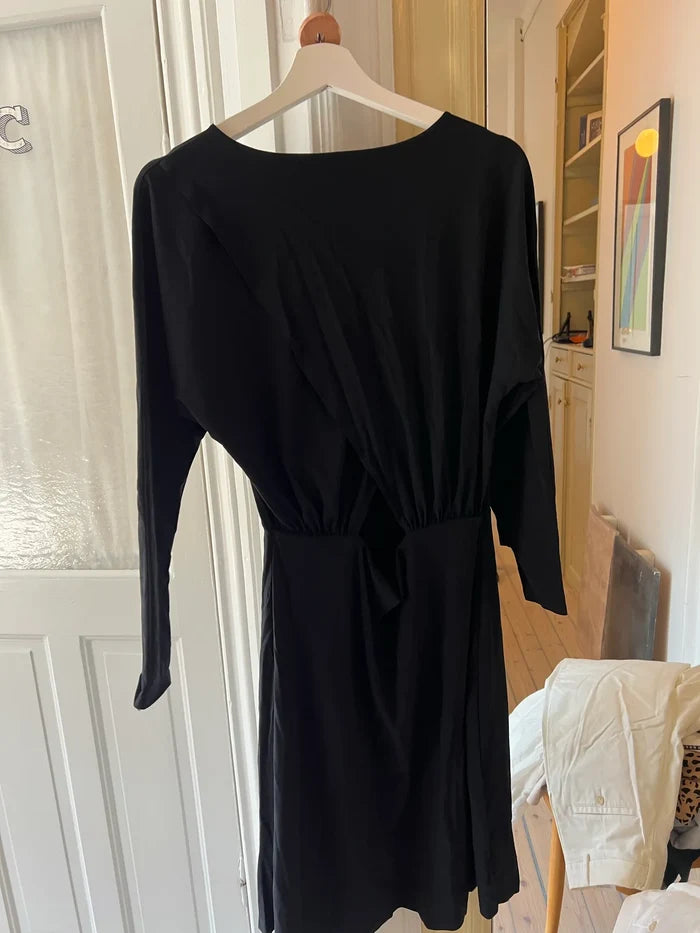 Filippa K-klänning