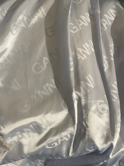 Ganni-ullrock