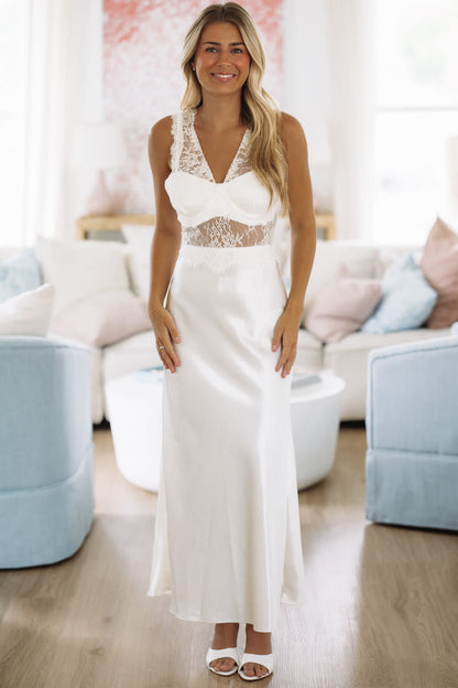 Ivory Bloom  Lace Maxi Dress - Ivory