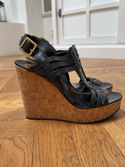 Tory Burch-skinnsandaler
